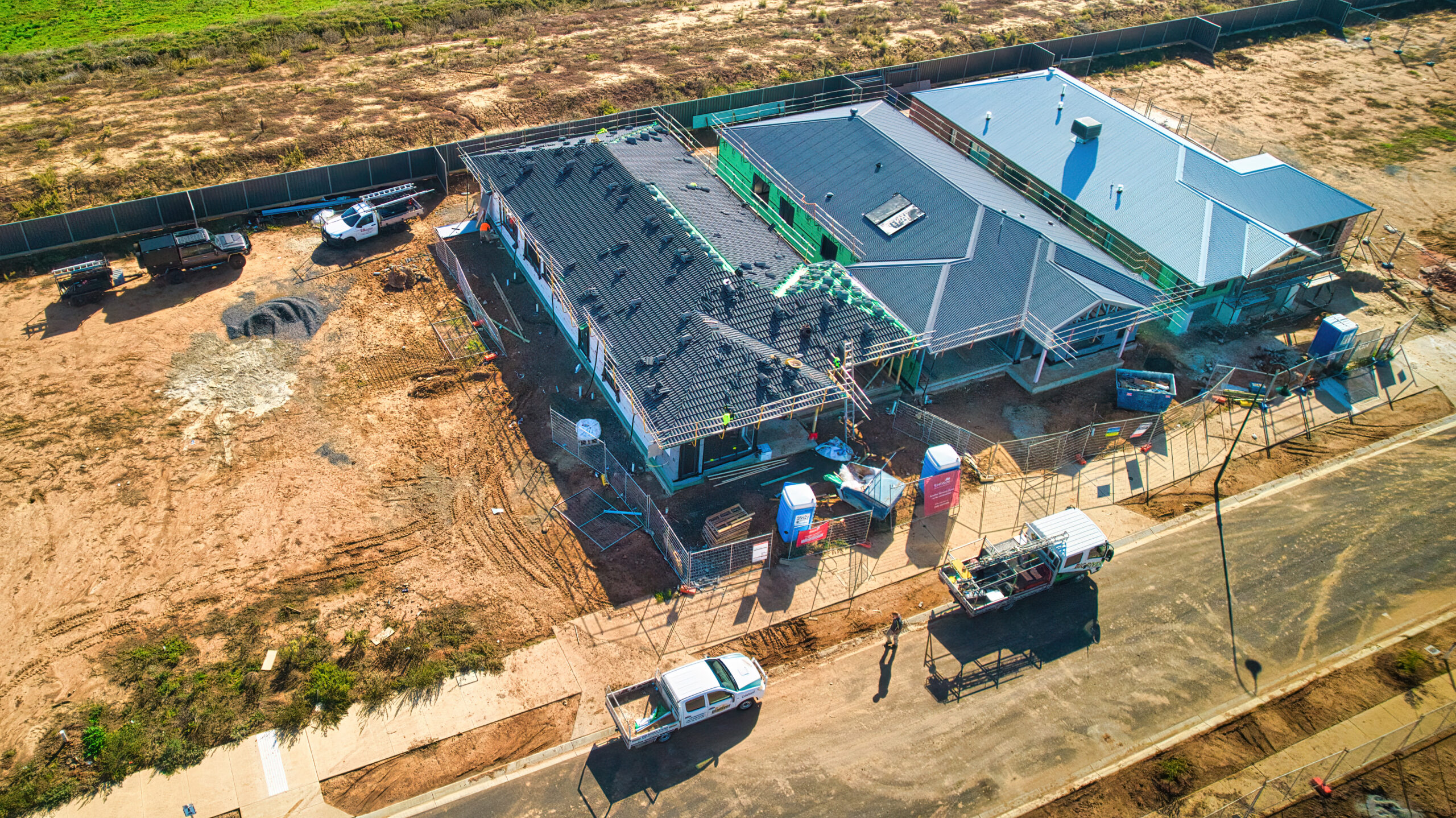 Prise de vue aérienne toit bâtiment-D&Drones vidéo drones